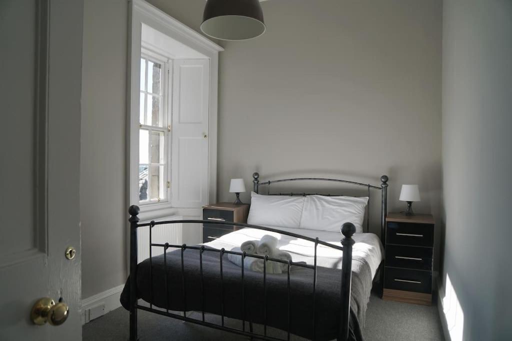 Prime Edinburgh City Centre - 4 Bed Penthouse Buitenkant foto