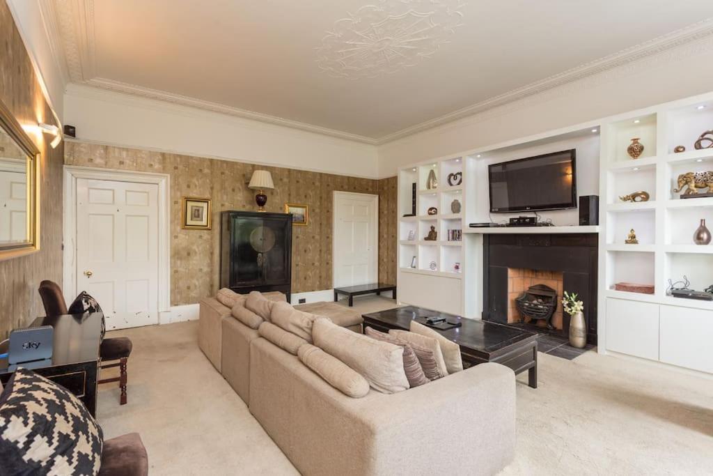 Prime Edinburgh City Centre - 4 Bed Penthouse Buitenkant foto